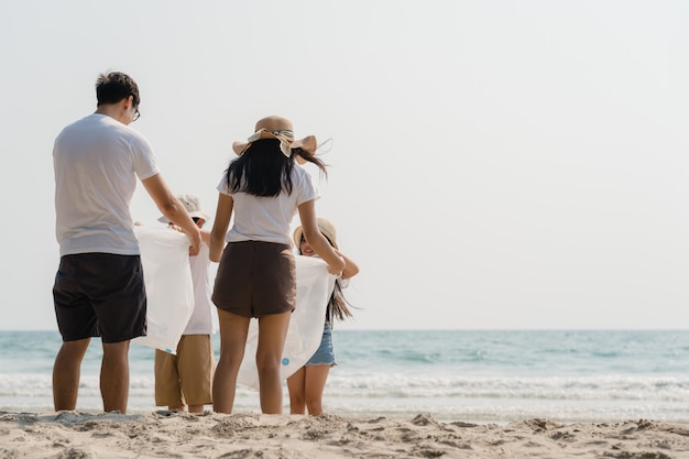 4 Budget-friendly Family Vacations for Spring Break