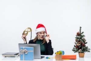 7 Ingenious Methods to Earn Additional Cash for the Christmas Season