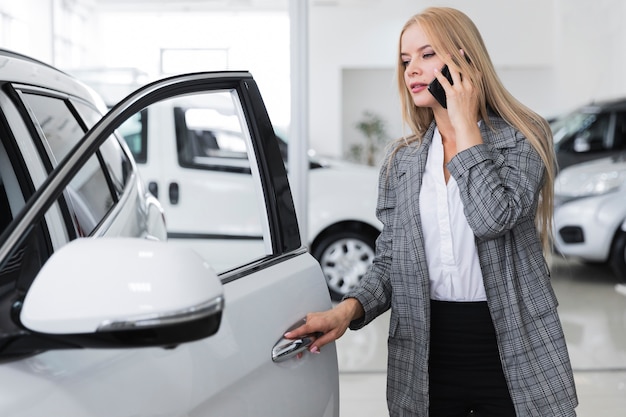 An 8-Step Guide to Purchasing Your First Vehicle