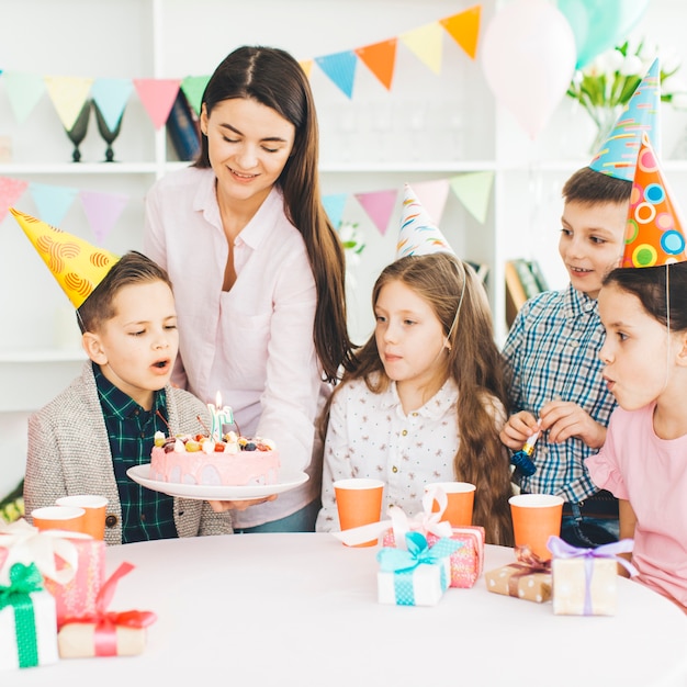 Hosting a Budget-Friendly Children's Birthday Party: A Guide